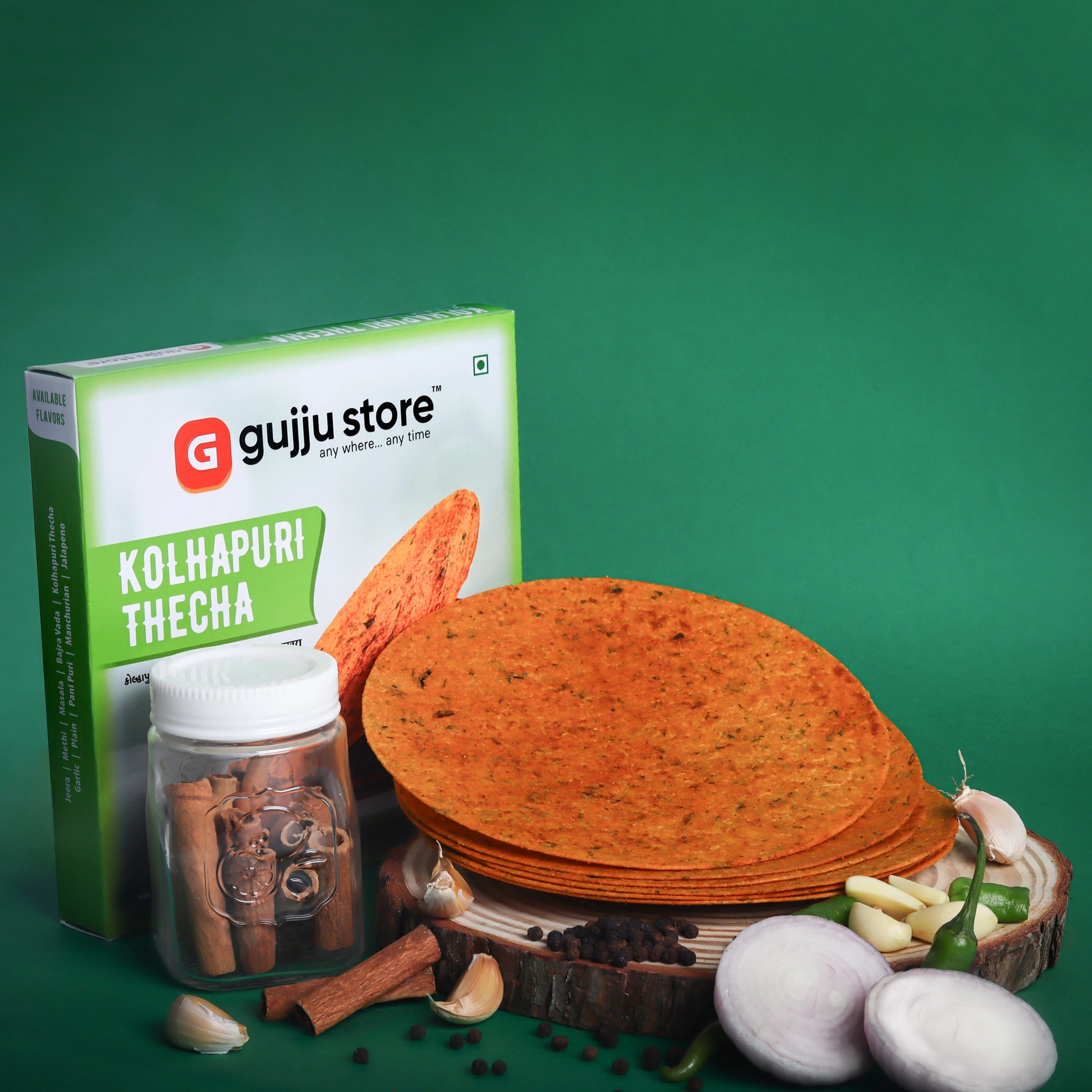 Spicy Kolhapuri Thecha Khakhra served with chutney – A delicious and healthy Indian snack option.